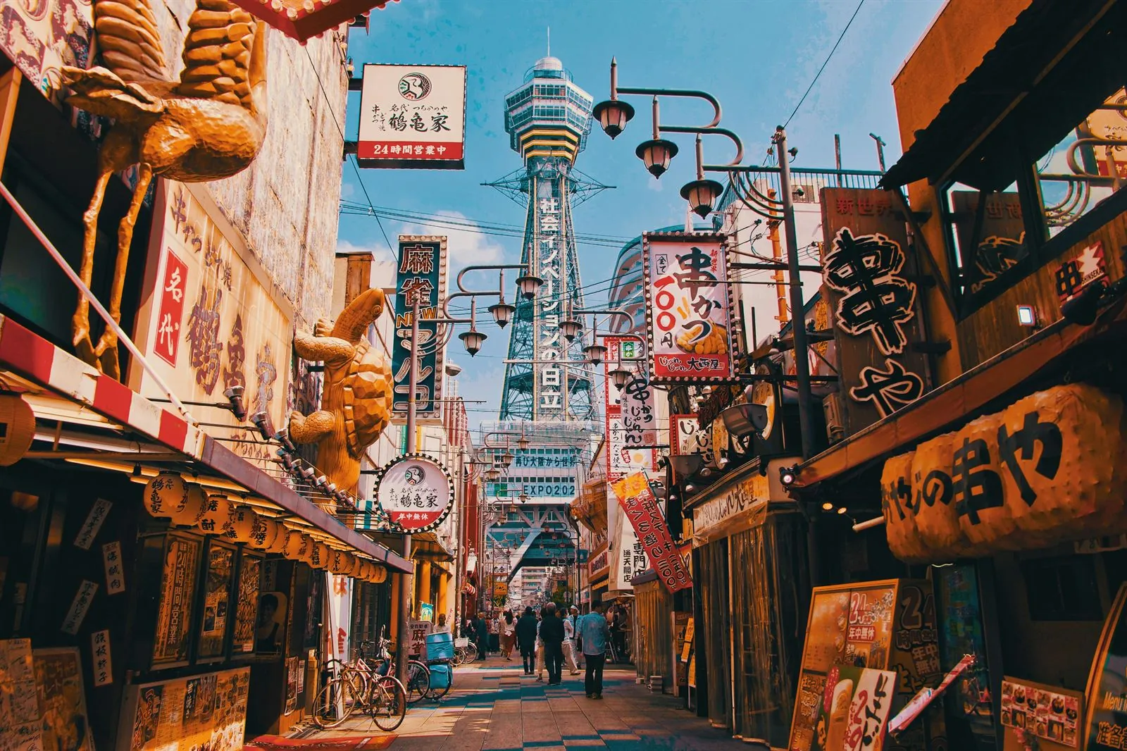 Reisgids voor Osaka: gastronomie, wijken en activiteiten